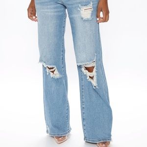 NEVER WORN NEW FASHION NOVA 90’s STYLE JEANS